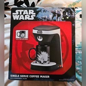 Starwars single serve coffee machine with starwars mug